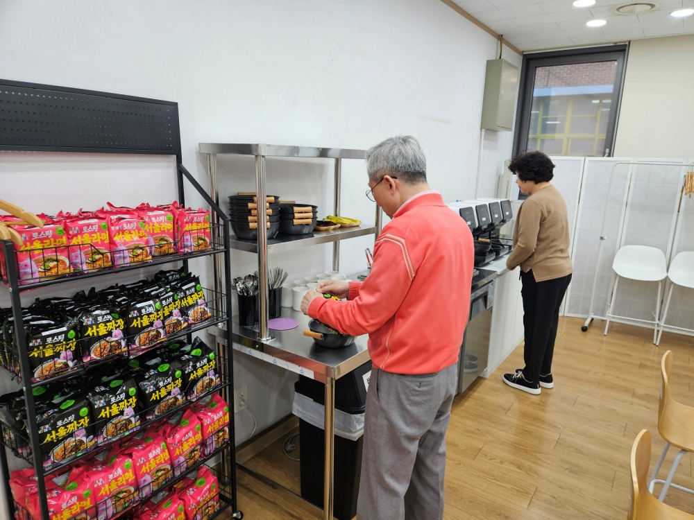 성동구, 고립·외로움 덜어줄 열린 쉼터‘서울마음편의점 성동점’운영