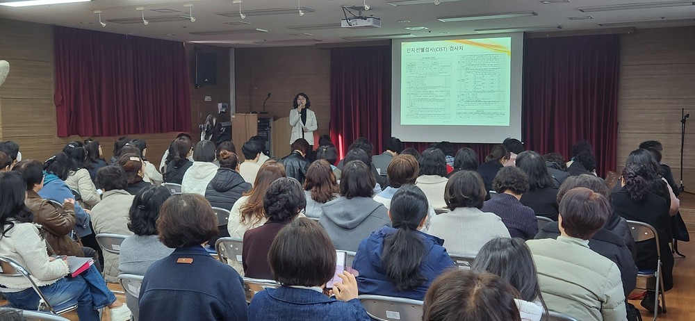 목포시, 현장에서 치매 잡는다…생활지원사 교육으로 치매 조기 발견