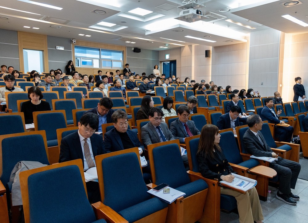 군산시, 새만금신항 관할권 확보 위한 해양관할구역 획정 포럼 개최
