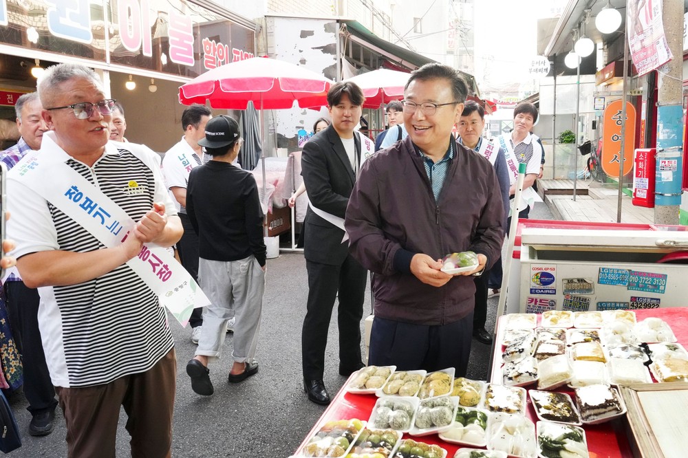 중랑구 명소, 용마산 스카이워크로 전통시장 발길 부쩍