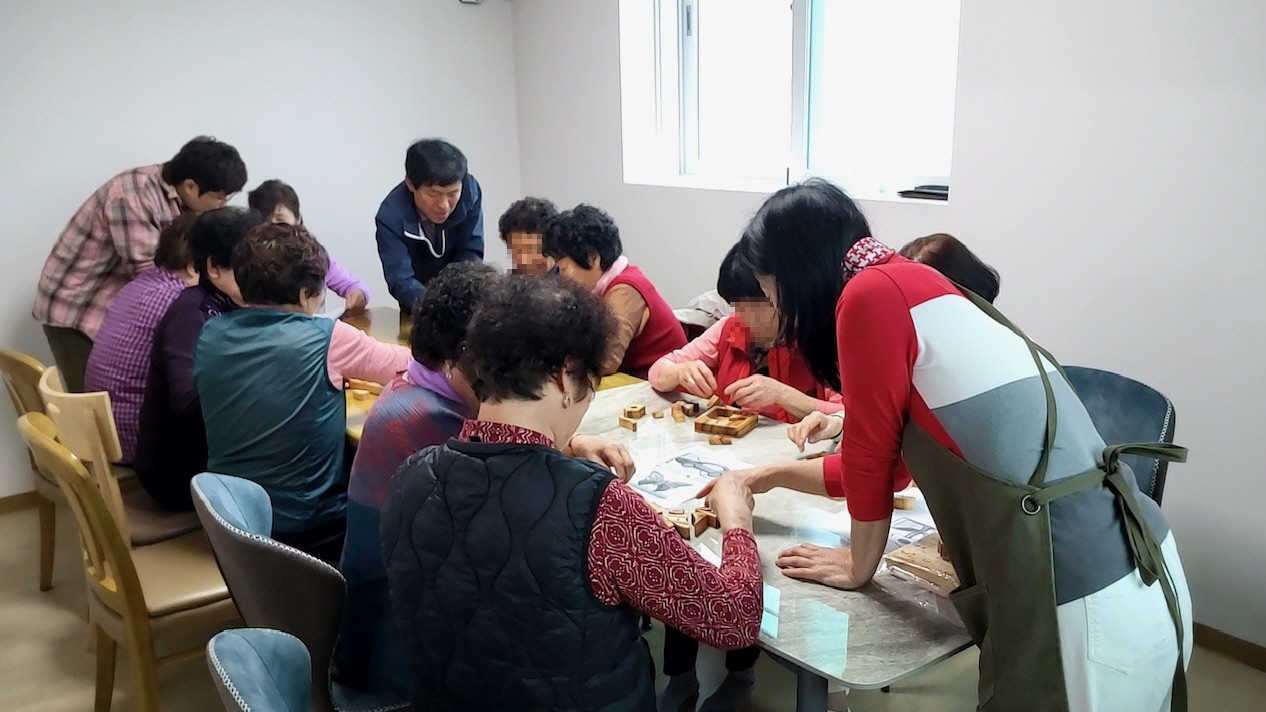 순천시 매곡동, 찾아가는 두뇌활력 나무퍼즐교실 운영