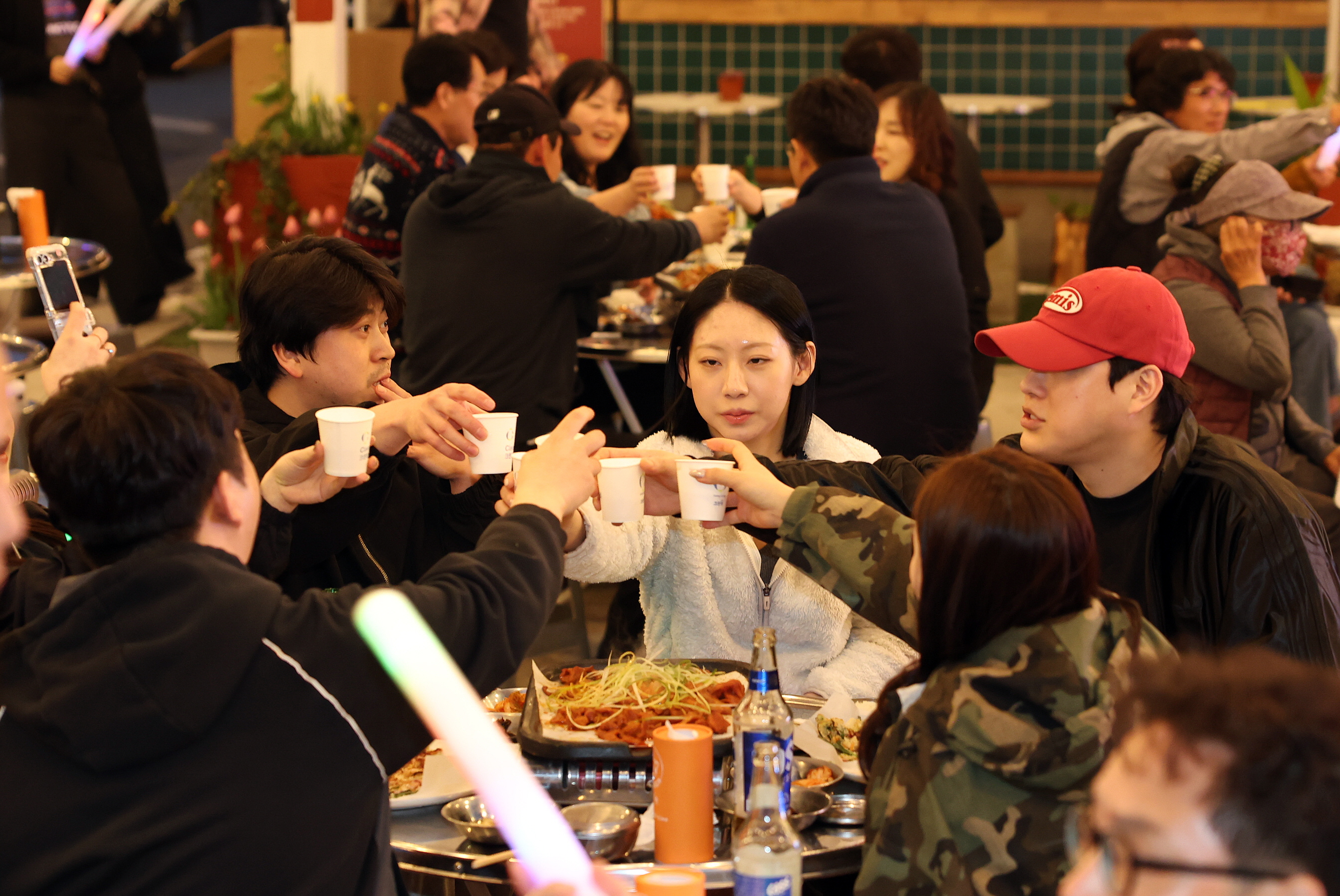 강진의 금요일 밤, 다시 뜨겁게