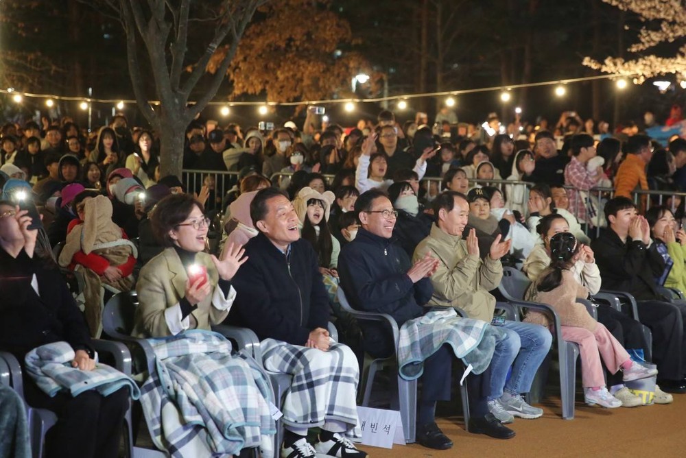 수원시 장안구, 벚꽃 만개와 함께 ‘2026 만석거 새빛축제’ 개최