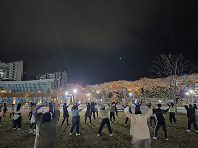 “퇴근 후 공원에서 힐링해요” 고성군 별빛체조, 주민 호응‘최고’