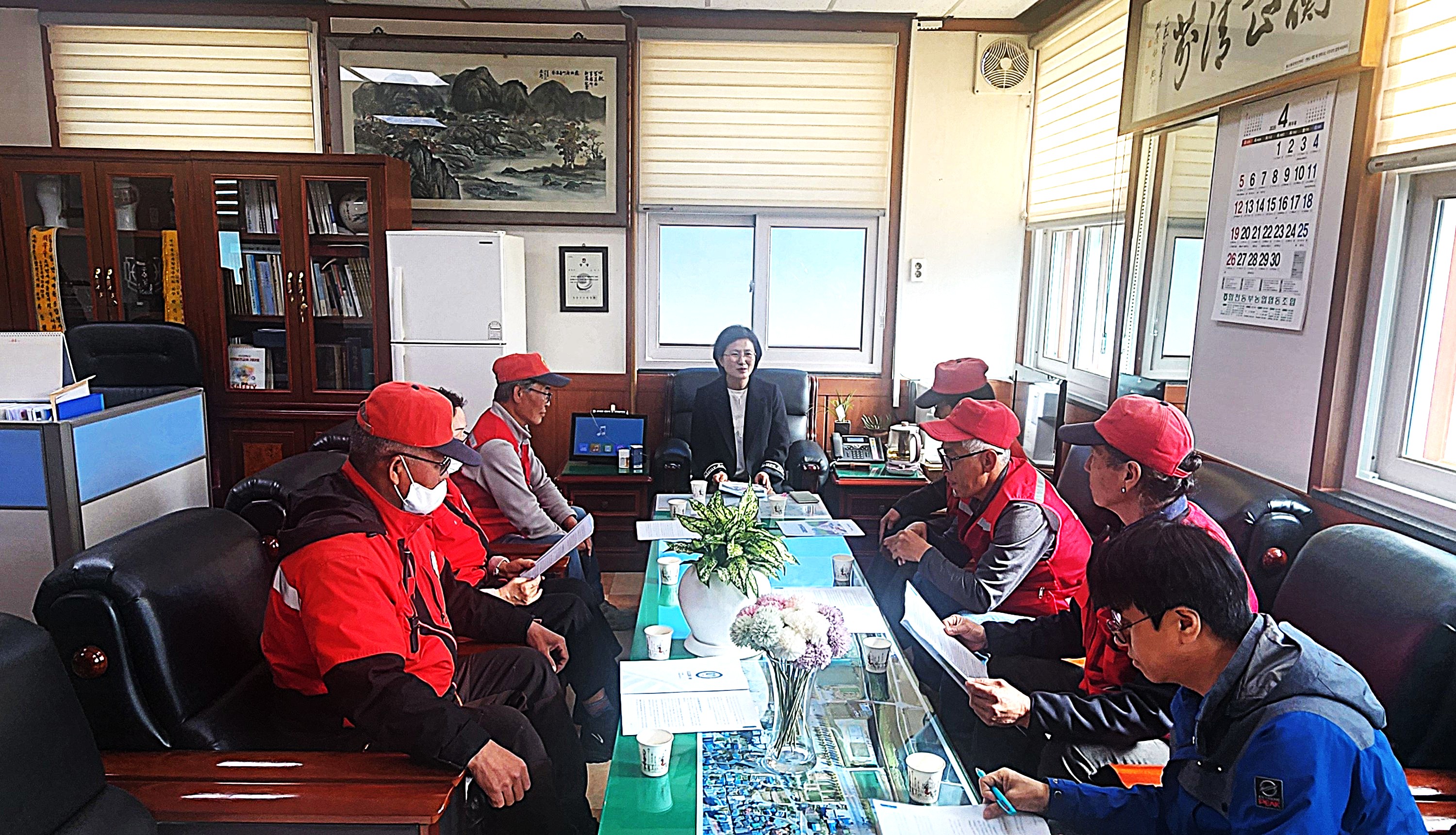 초계면사무소, 봄철 산불예방을 위한 산불감시원 안전교육 실시