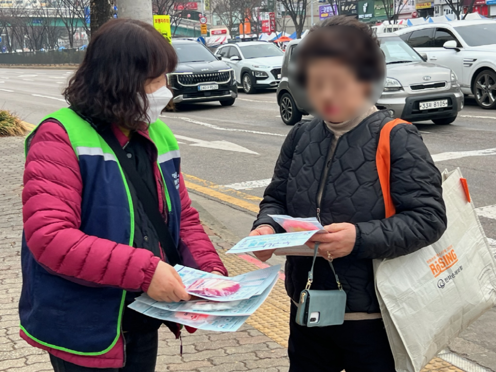 “누구나 돌봄”, 누구나 쉽게 알도록… 이동복지상담소 활용한 홍보 활동 강화