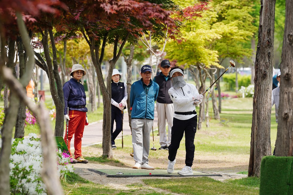 부부 금슬 개선 특효 파크골프, 화천 부부 파크골프 대회 개최