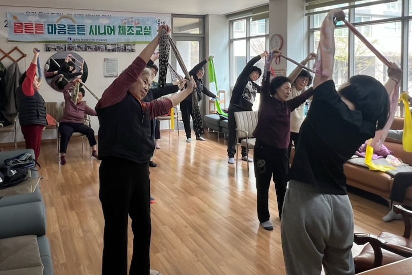 수원시 장안구 율천동, 어르신 위한 몸튼튼 마음튼튼 「시니어체조교실」 운영