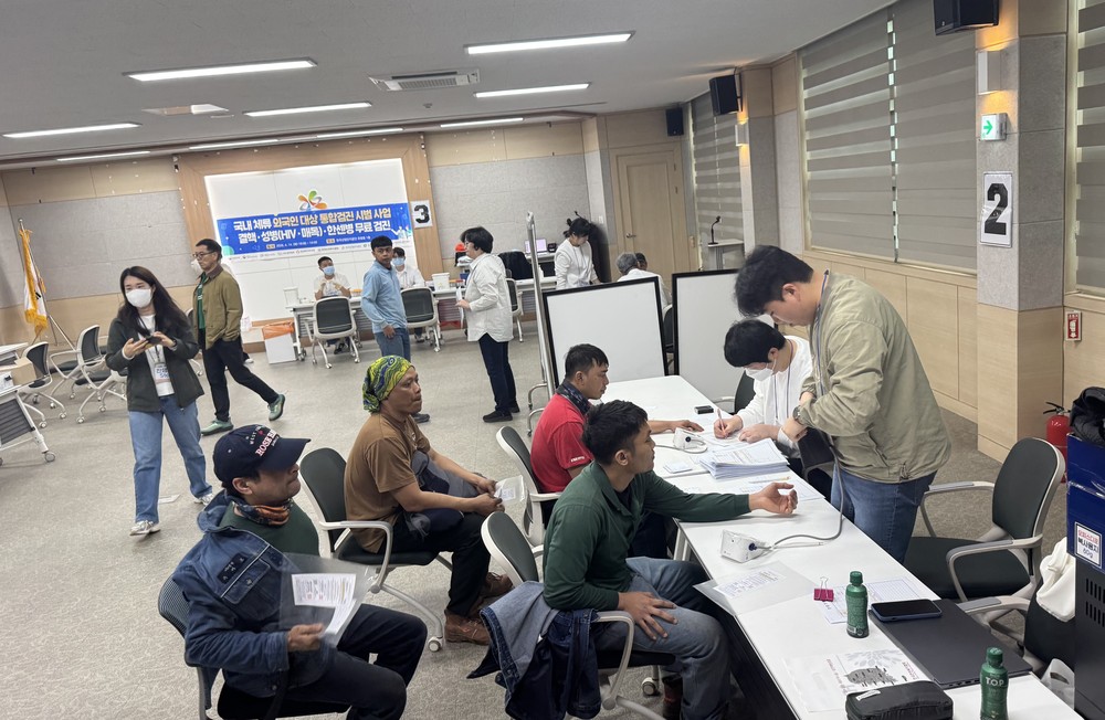 영암군, 산업단지 외국인 근로자 대상 찾아가는 감염병 통합검진 실시