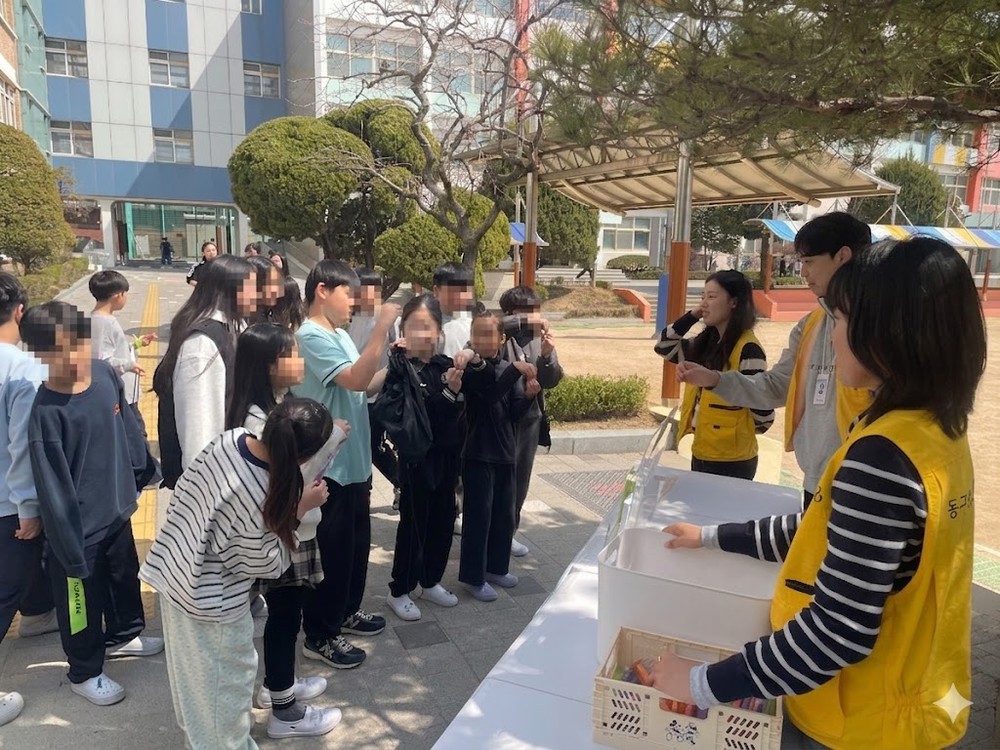 인천동구청소년상담복지센터, 찾아가는 거리상담 ‘새학기 캠페인’ 진행
