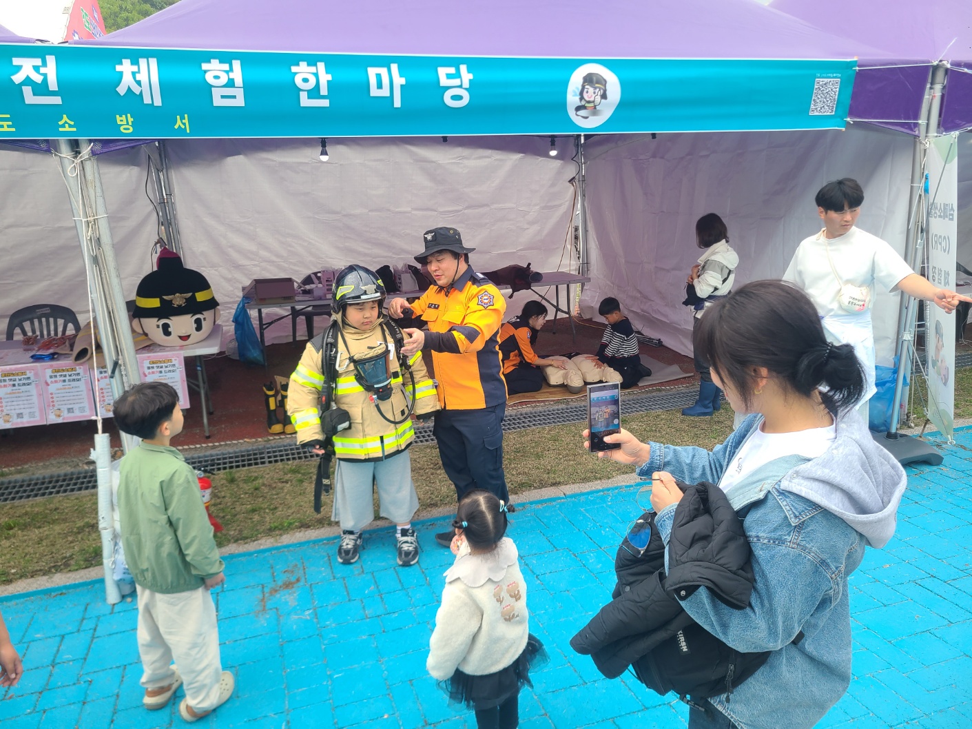 진도소방서, 신비의 바닷길 축제서 ‘119 소방안전체험장’ 운영…안전의식 제고