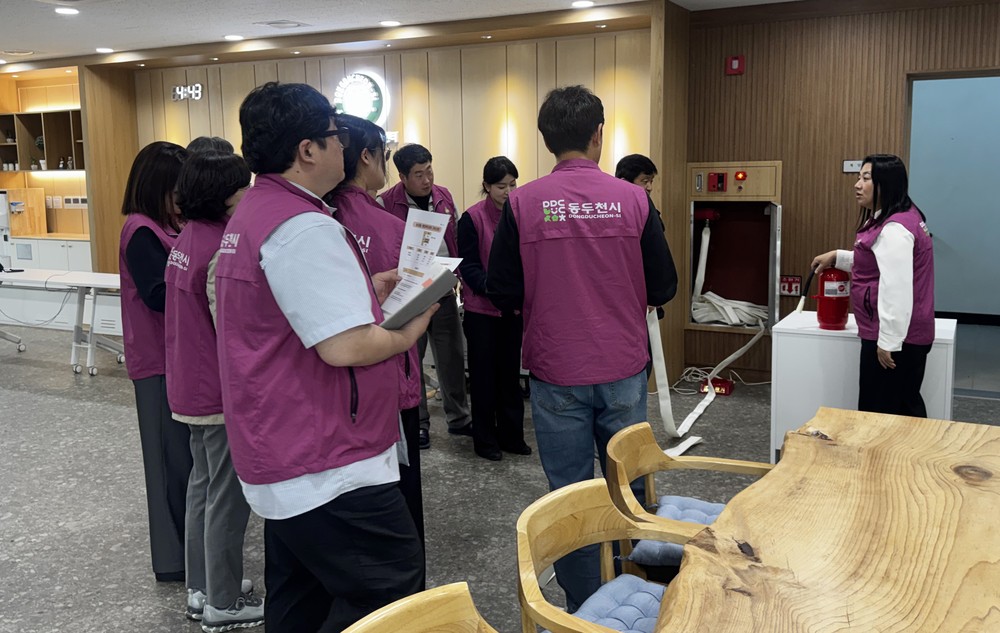 송내동행정복지센터, 화재 대응 능력 강화 위한 자체 소방훈련 실시