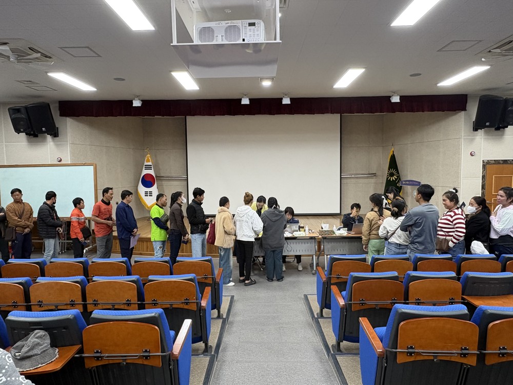 화순군-광주출입국사무소, 외국인 계절근로자 지문등록 현장 지원