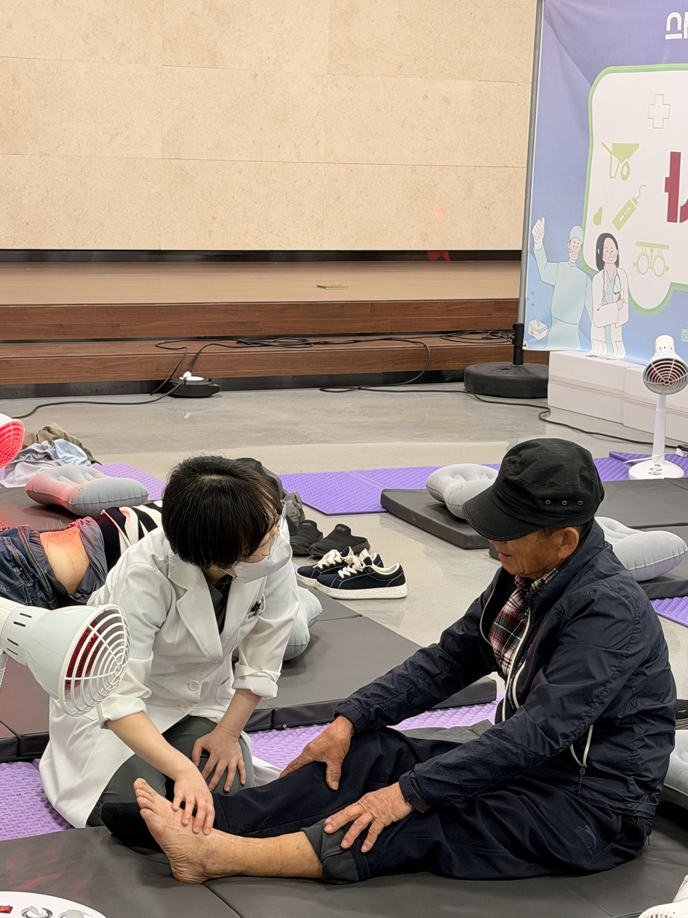 금산군, 농촌왕진버스 프로그램 운영…농업인 의료복지 향상 기여