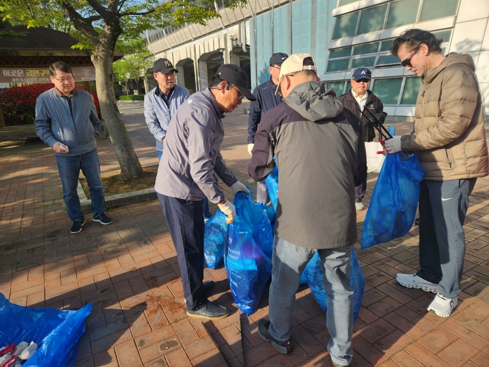 동두천기독교장로연합회, 신시가지 환경정화 봉사 활동 실시