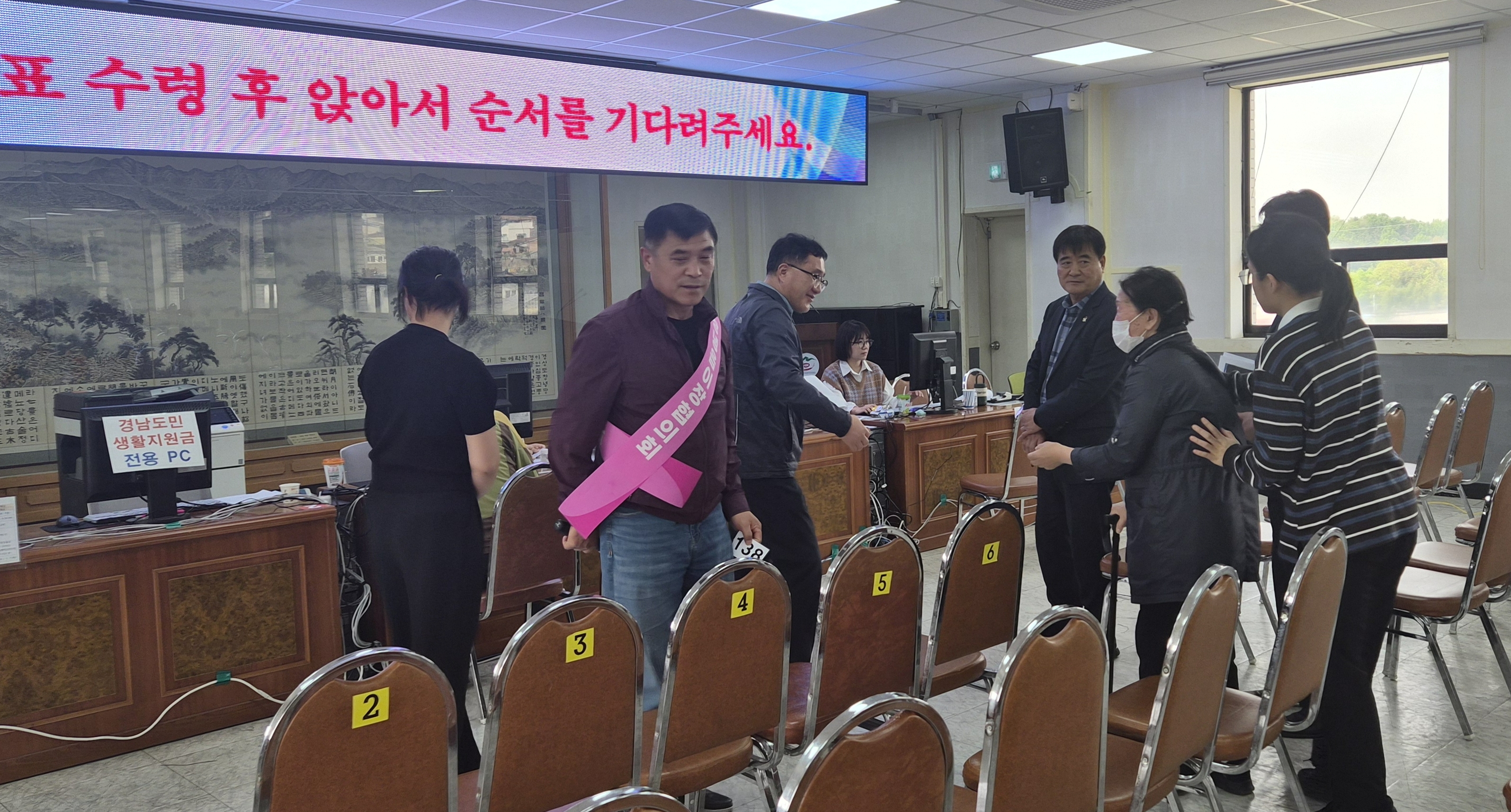 심상철 창녕군수 권한대행, 읍·면사무소 방문 직원 격려