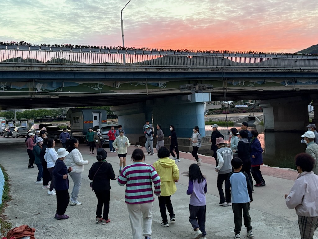 ‘동네 한바퀴’ 걷기‧러닝 프로그램 운영