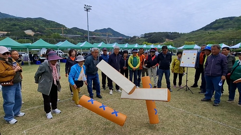 봄날의 웃음꽃 활짝, 제37회 신원면민 화합 한마당