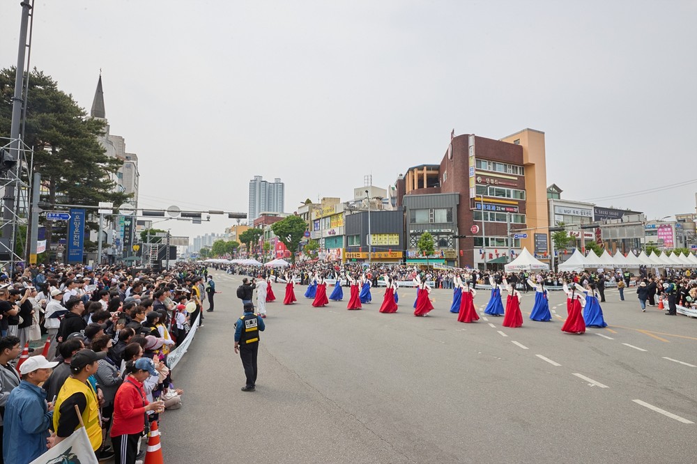 “다시 깨어나는 충효의 혼” 성웅 이순신축제 5일차… 시민 참여 열기로 ‘절정’