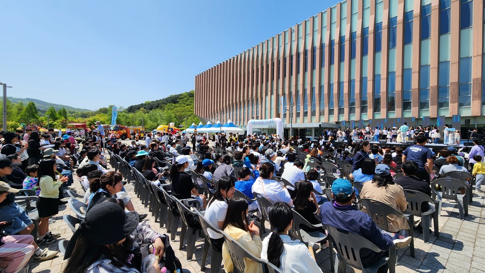 강화군, 장소 바꾼 어린이날 행사 ‘흥행’…실내·외 풍성한 프로그램 만족도 높여