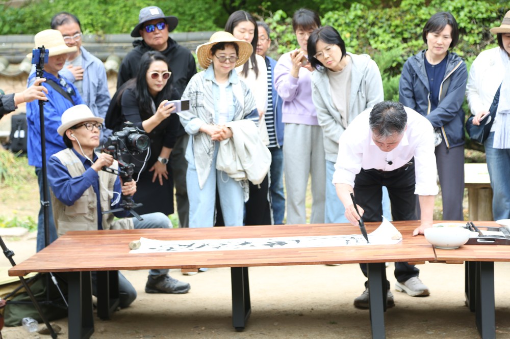 “보고 느끼는 국가유산” 백운동 원림, 생생 국가유산 활용사업 인기