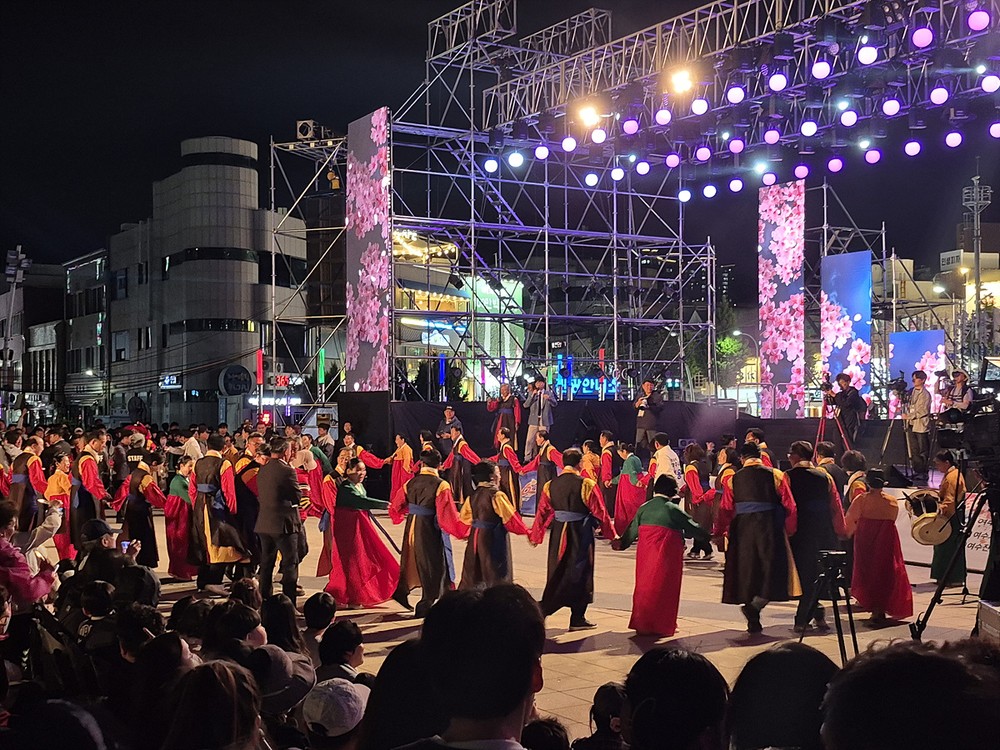 “우리는 오늘, 이순신이었다!”… 제60회 여수거북선축제, 31만 명 찾으며 성료