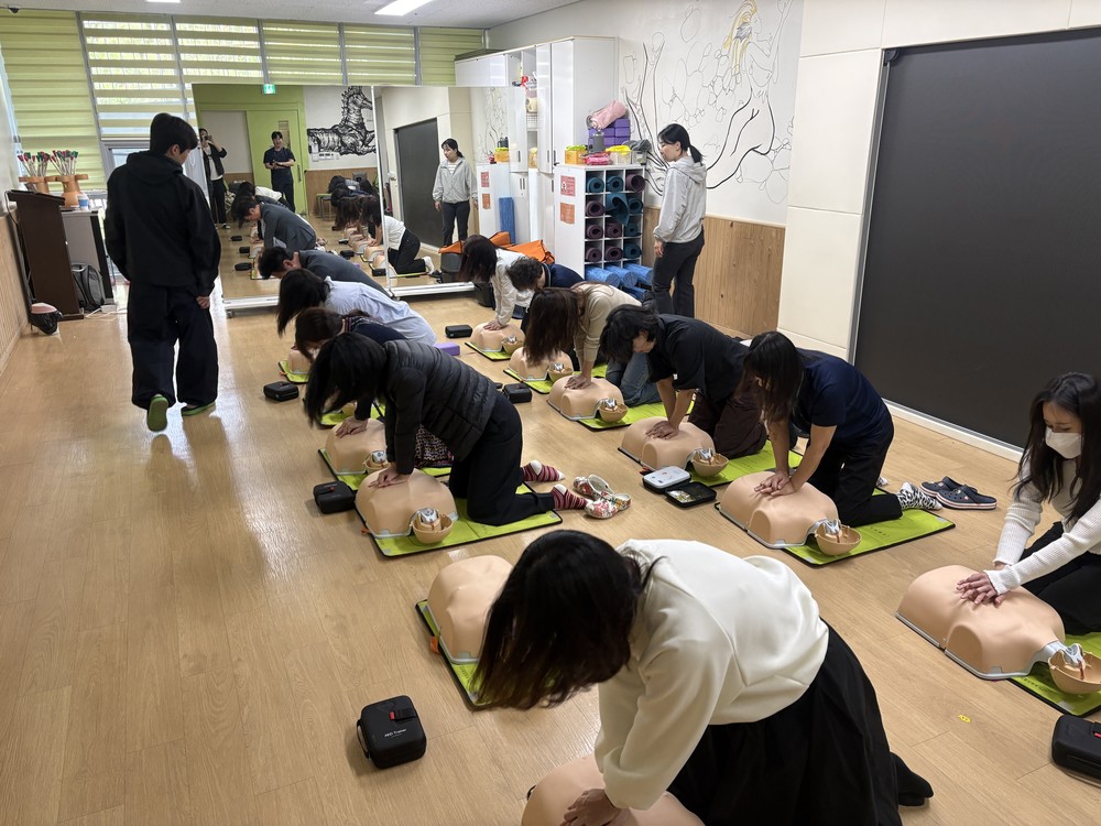 군산시 발달장애인 평생학습관, 종사자 대상 심폐소생술 교육 실시
