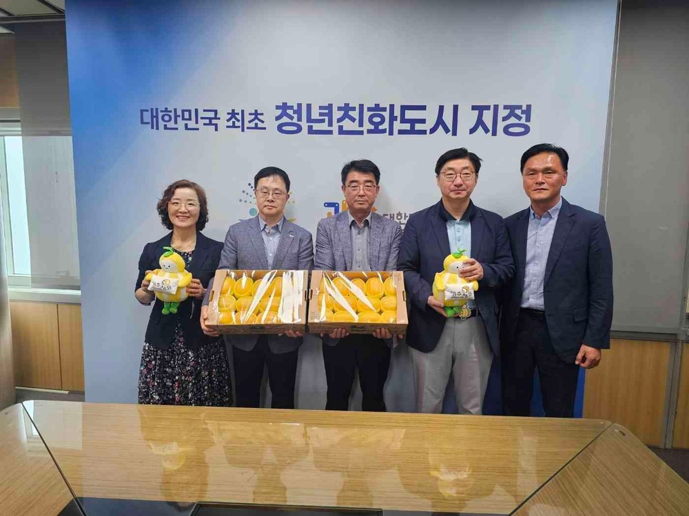 도심 속에서 즐기는 성주참외의 달콤함! 성주군-관악구, 자매도시 상생·화합을 위한 ‘성주참외 시식 및 판매 행사’개최