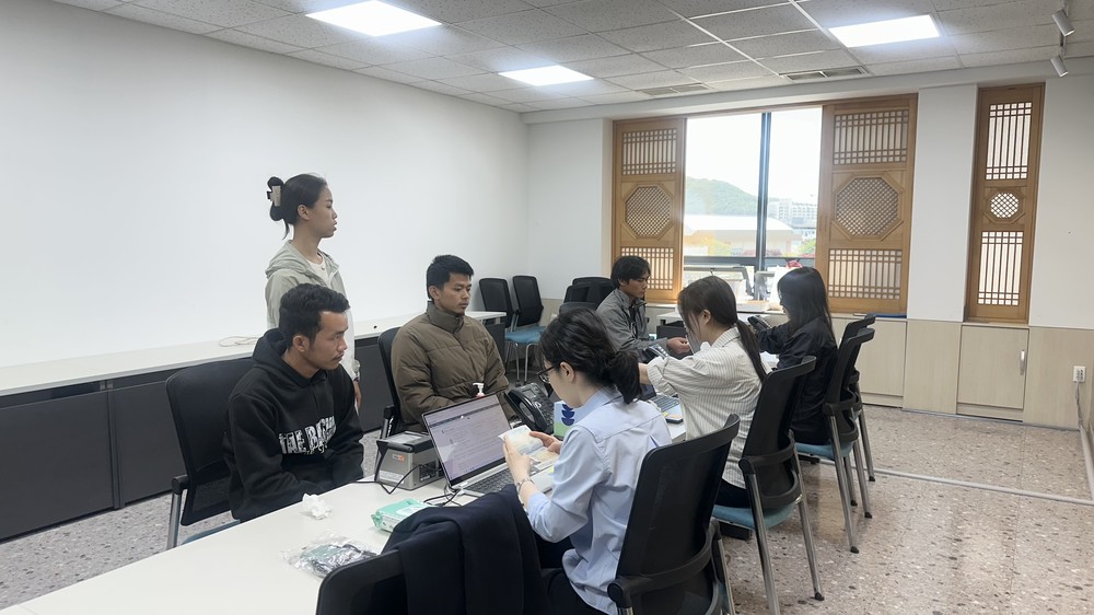 성주군, 대구출입국·외국인사무소와 협력해 외국인 계절근로자 현장 지문등록 지원