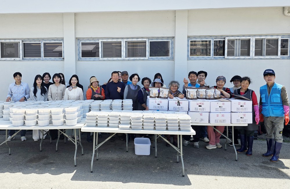 수북면 주민자치회, 가정의 달 맞아 ‘밑반찬 배달봉사’ 추진