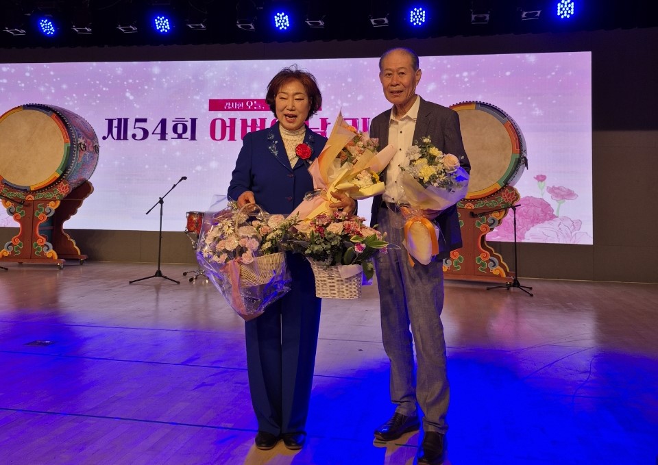 44년 한결같은 효심 동래구 복산동 최이분 씨 '효행 실천 유공' 시장 표창 영예