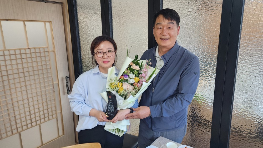 진도군 가족행복과 이선미 팀장, ‘2026 진도어린이 한마당’ 감사패 수상