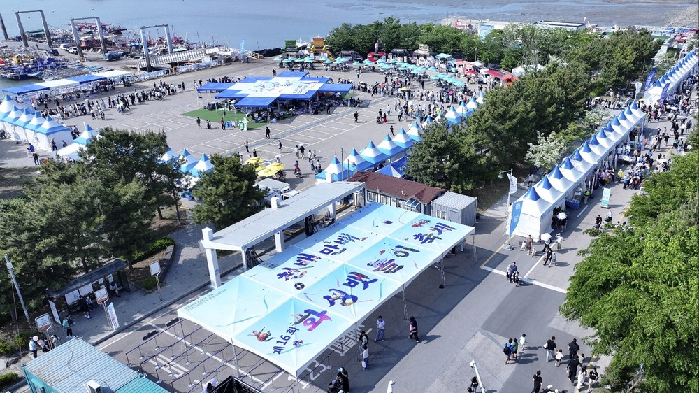 ‘제16회 화성 뱃놀이 축제’ 4일간 대항해 마무리 수도권 최고 해양축제 명성 입증하며 성료