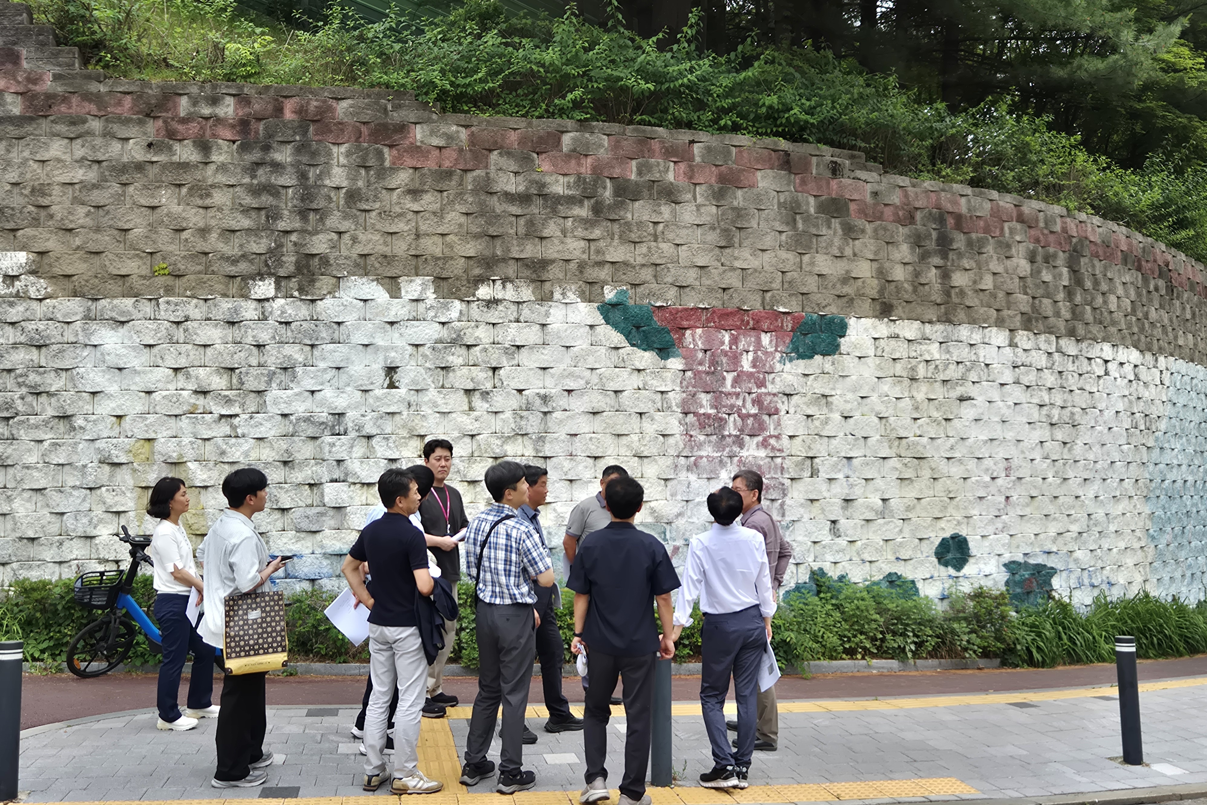 수원시 장안구, 조원동 보강토옹벽 안전성 강화를 위한 전문가 기술컨설팅 실시