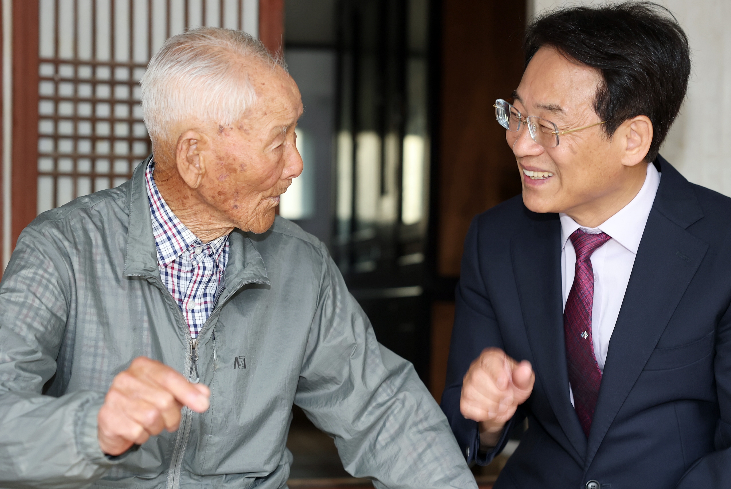 강진원 군수, 6·3 지방선거 당선 후 바로 업무 복귀…“바로 지금 일할 시간”