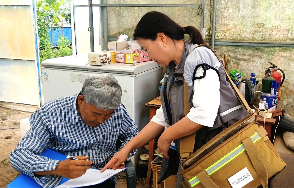 “온열질환 물럿거라” 장성군, 여름철 농업인 건강 관리 집중