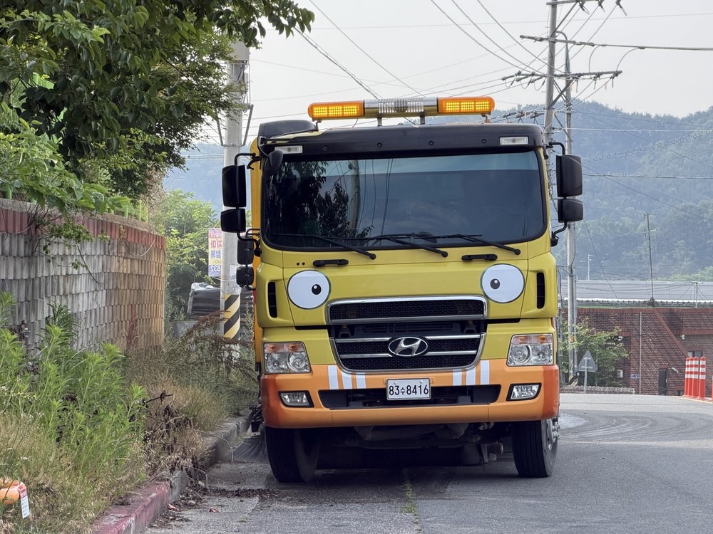 선남면, 노면청소차량 출동!!