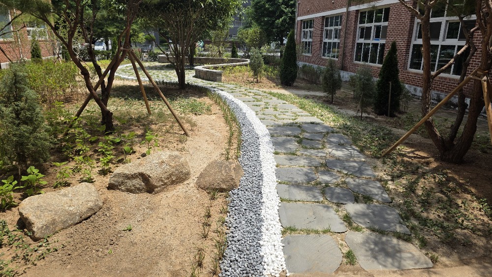 광양시, 광양중동초등학교 대상 ‘학교숲 조성사업’ 완료