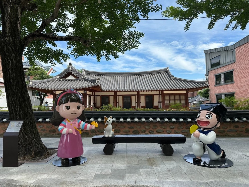 순천시 향동, ‘문화의 거리’에 마을 웹툰 캐릭터 포토존 조성