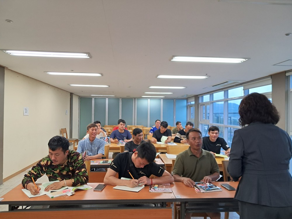 연천군, 외국인 계절근로자 대상 ‘찾아가는 한글 교실’ 운영