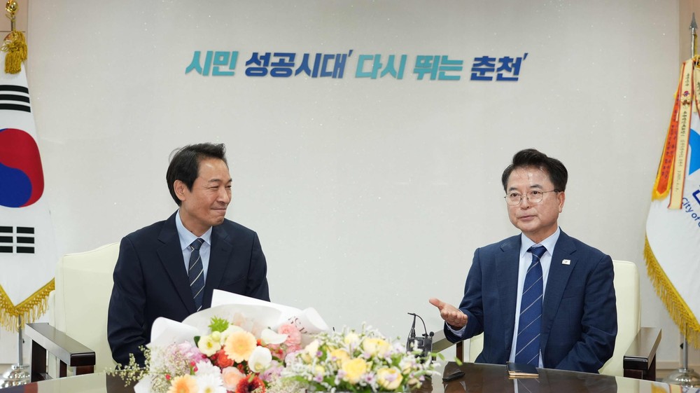 우상호 강원도지사 당선인 춘천시청 방문