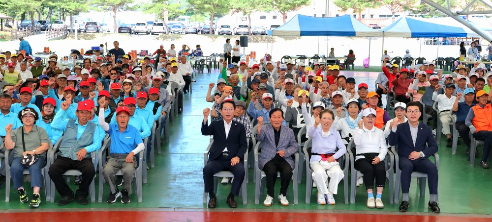 괴산군, 노인지회장기 제31회 노인게이트볼 및 5회 그라운드골프 대회 개최
