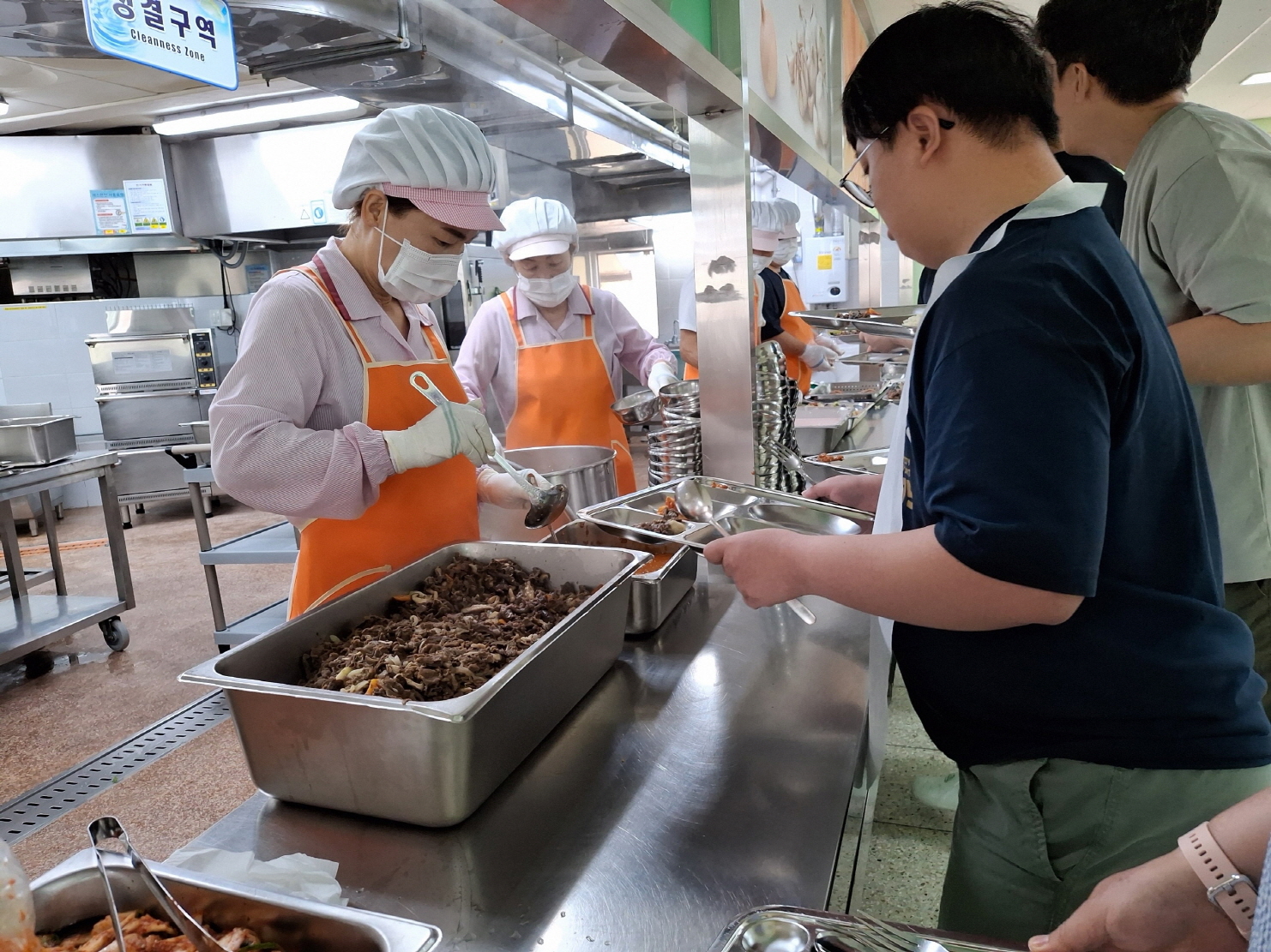 전국한우협회 공주시지부, 관내 학교급식에 한우 지원