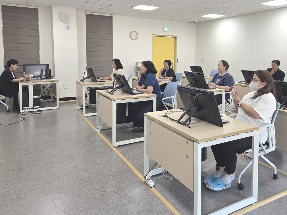 태안군, 신중년 'AI 배움터' 운영 마쳐
