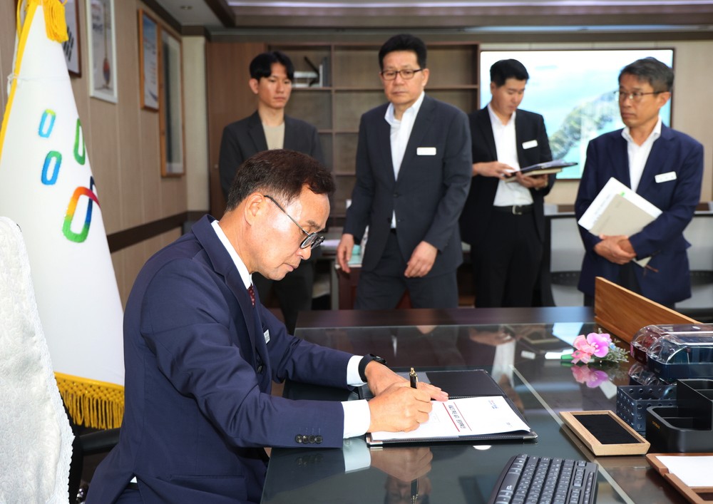 윤희신 태안군수, 1호 결재로 '세일즈기획단' 신설